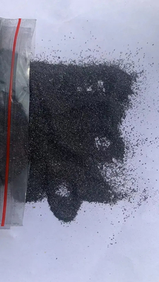 Deeltjesgrootte 1-5 mm Synthetische gegrafiteerde gegalcineerde petroleumcoke voor het bekleden van remkussens
